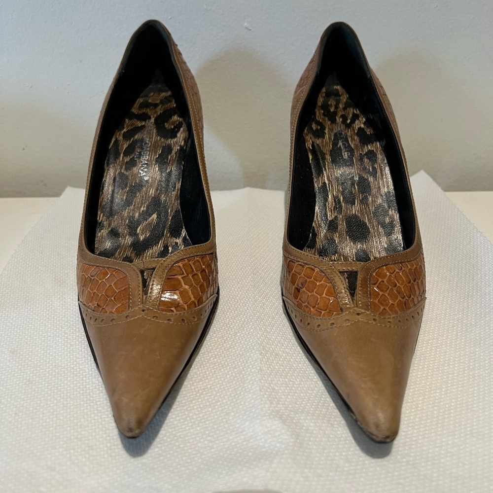 Dolce and Gabbana brown pumps